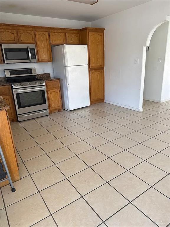 Foto del edificio - 10 West Dr