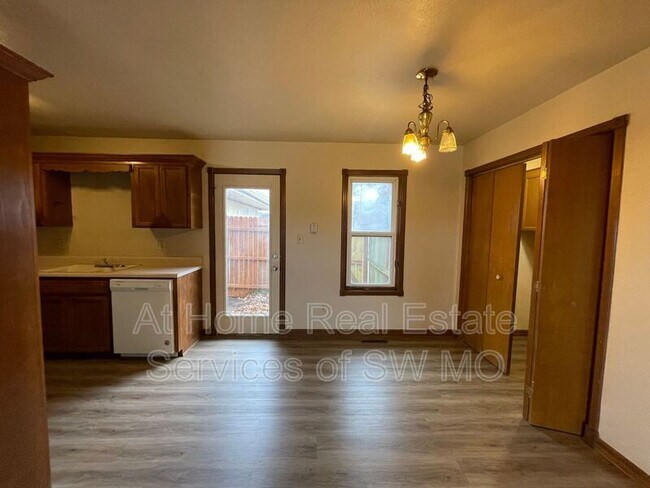 Foto del edificio - 2558 W Zack Ln