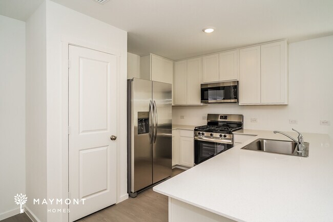 Foto del edificio - 3061 Titan Spgs Dr