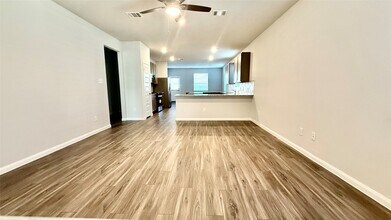 Building Photo - 2340 Mooneye Ct