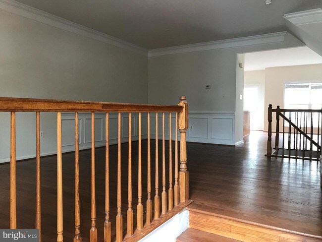 Building Photo - 14184 Hunters Run Way