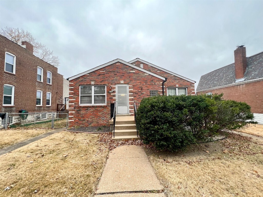 Foto principal - 6152 Victoria Ave