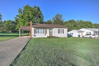 Building Photo - 115 Starlite Dr