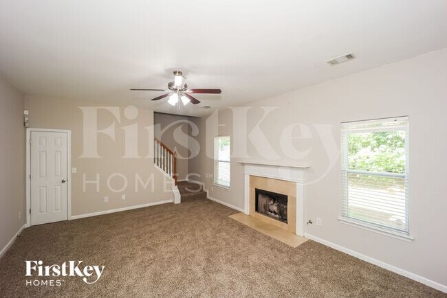Foto del edificio - 2625 Highland Hill Parkway