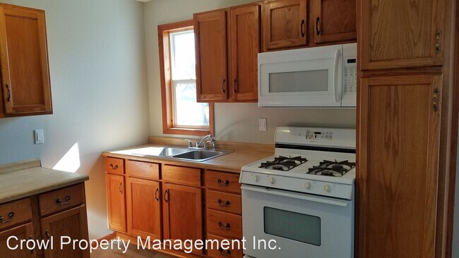 Building Photo - 2 br, 1 bath House - 2100 S 6th Street