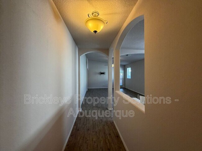 Foto del edificio - 5815 Mafraq Ave NW