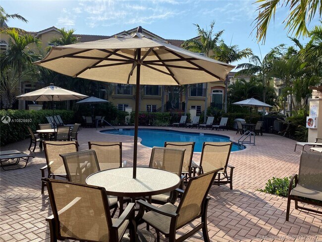 Foto del edificio - 3942 Coral Heights Way