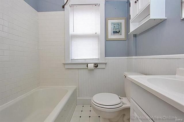 Building Photo - 1724 Bloomfield Rd