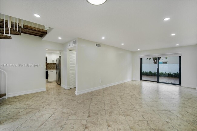 Foto del edificio - 7013 SW 109th Ct