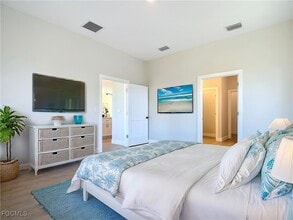 Building Photo - 5006 S Peachtree Cir Building Photo - 5006 S Peachtree Cir