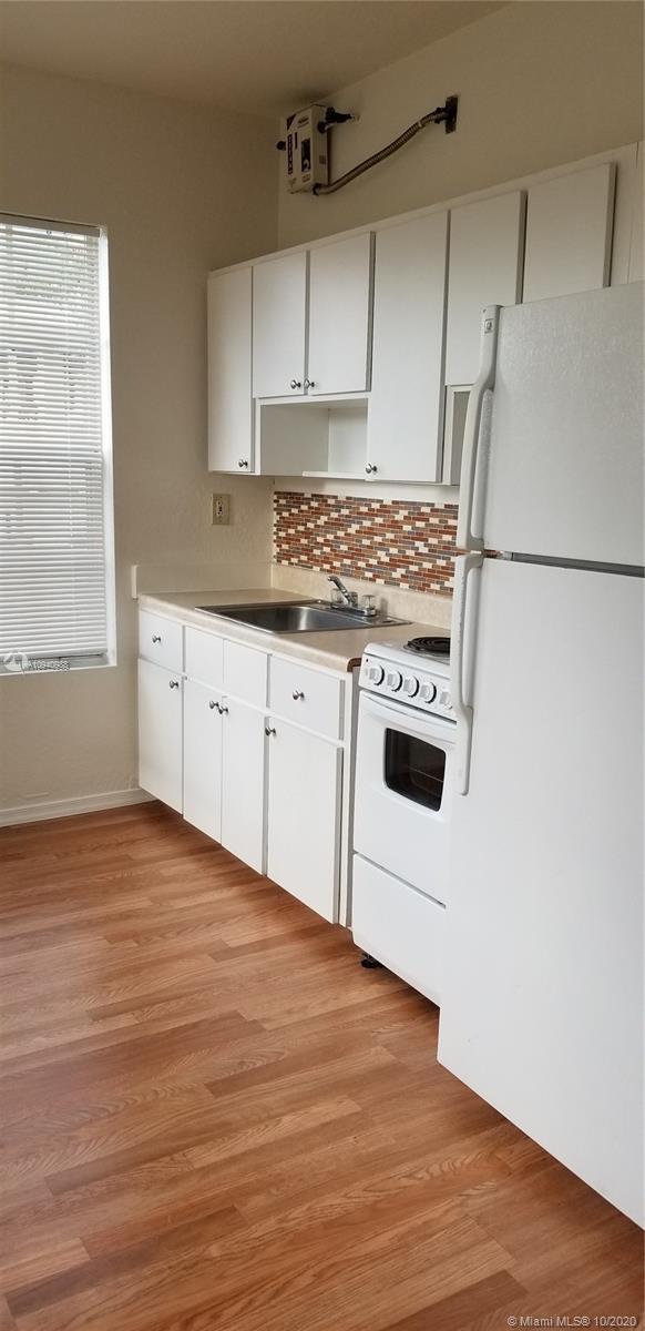 Foto del edificio - 978 NW 3rd St