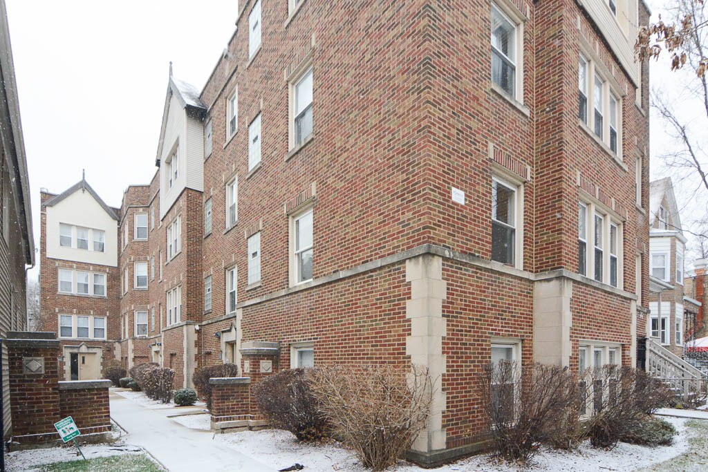 2948 N Albany Ave Unit E2, Chicago, IL 60618 Condo for Rent in