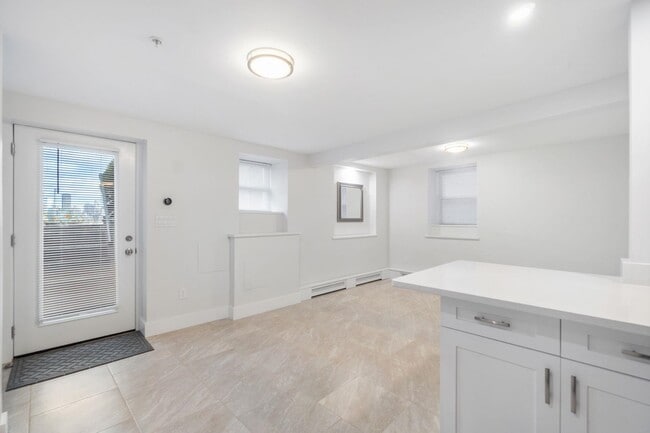 Foto del edificio - 6107 JFK Blvd E