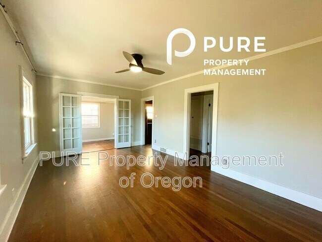 Building Photo - 6542 NE Grand Ave