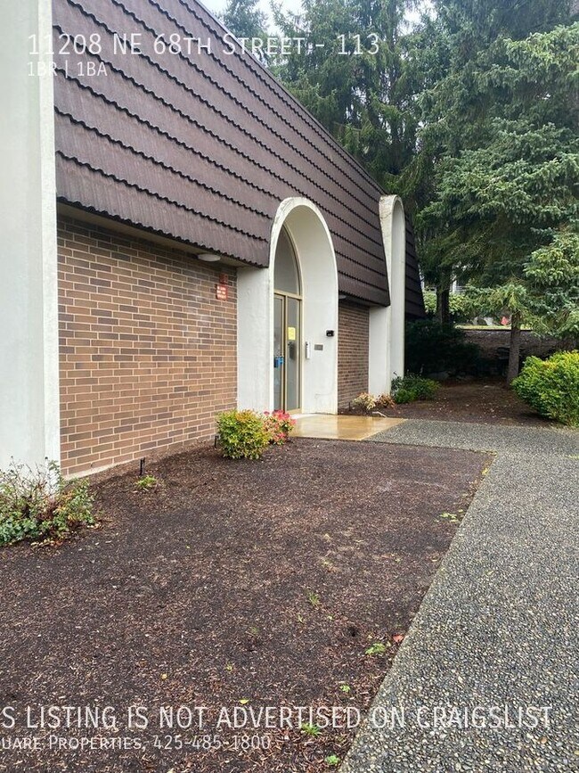 Foto del edificio - Rare Ground Floor 1 Bedroom Condo in Kirkl...