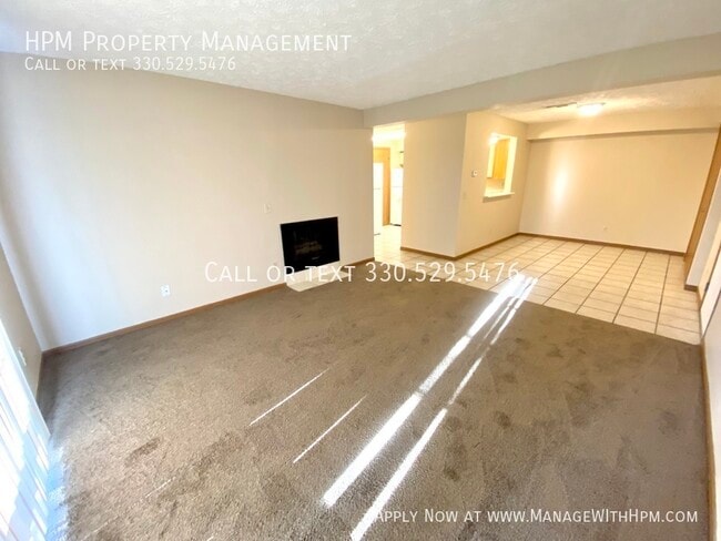 Building Photo - 1876 Ledgewood-B6