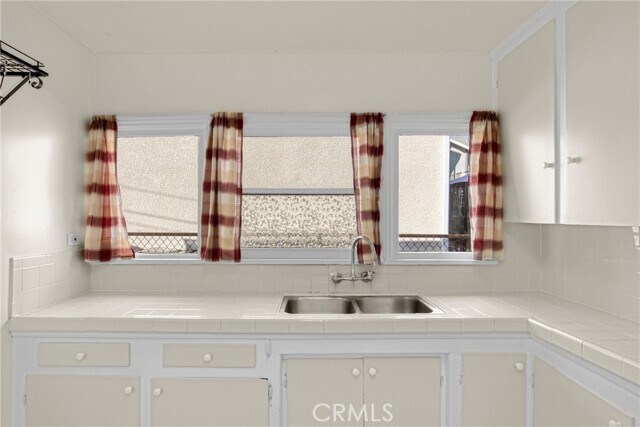 Foto del edificio - 959 W 17th St