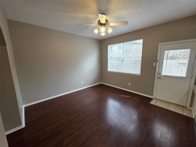 Foto del edificio - 94 N Burberry Park