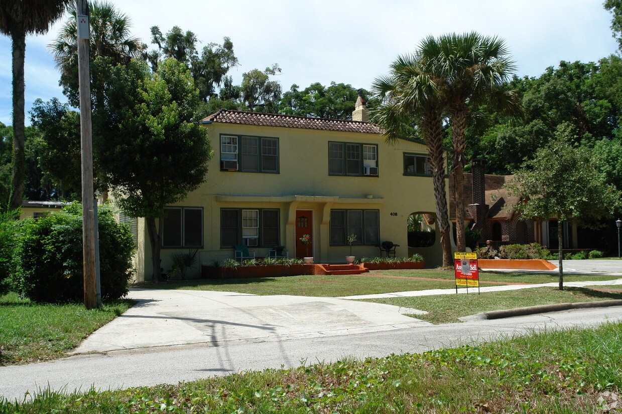 Primary Photo - 408 W Howry Ave