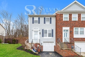 Building Photo - 116 Meadow Gap Dr