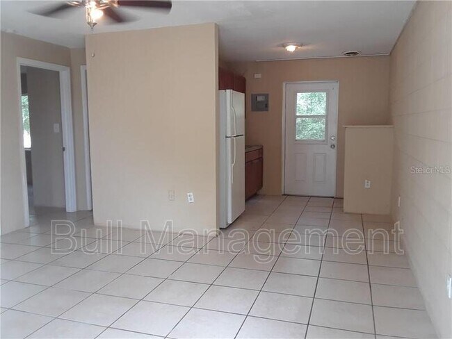 Foto del edificio - 1032 W Jefferson St