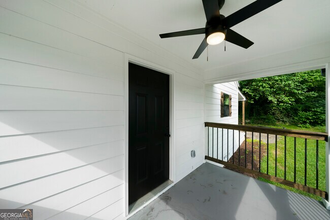 Foto del edificio - 515 Harper Ave SW