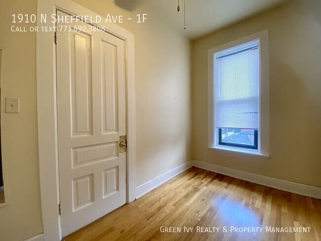 Foto del edificio - 1910 N Sheffield Ave