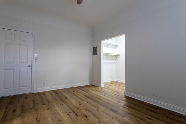 Foto del edificio - Newly Remodeled 1-bedroom Apartment