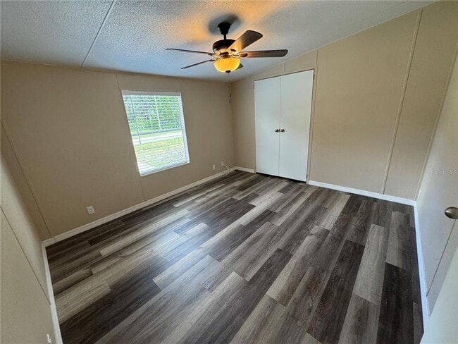 Foto del edificio - 18384 SE 54th St