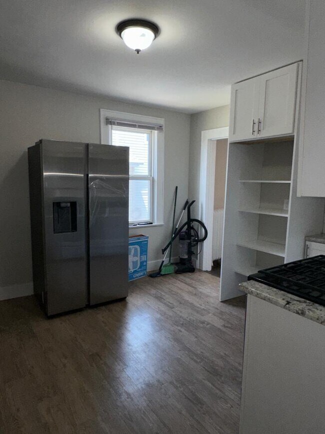 Building Photo - 139 Hancox Ave