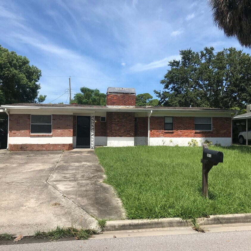 Primary Photo - 3613 S Coolidge Ave