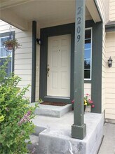 Building Photo - 2209 Bow Side Dr