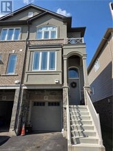 Building Photo - 57 Aquarius Cres