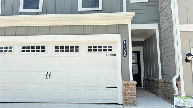 Building Photo - 1122 Chastain Dr