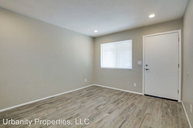 Foto del edificio - 1645 N Date