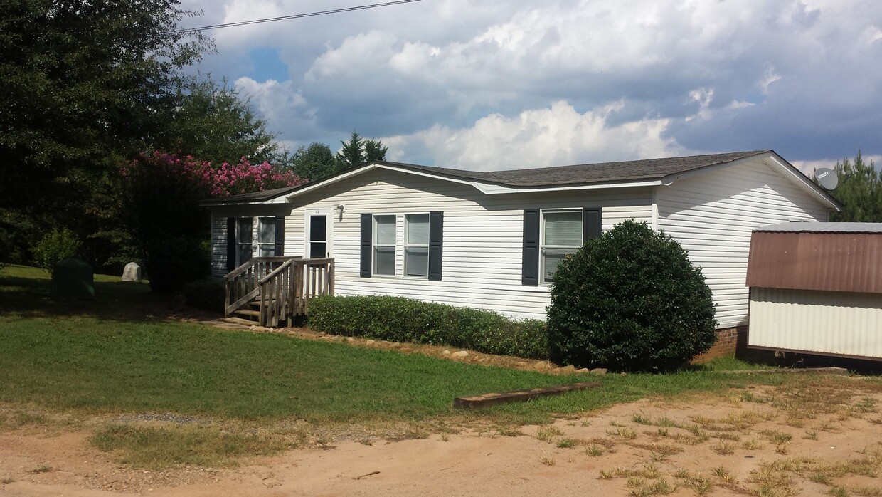 Foto principal - 3 Bedroom Mobile Home Easley