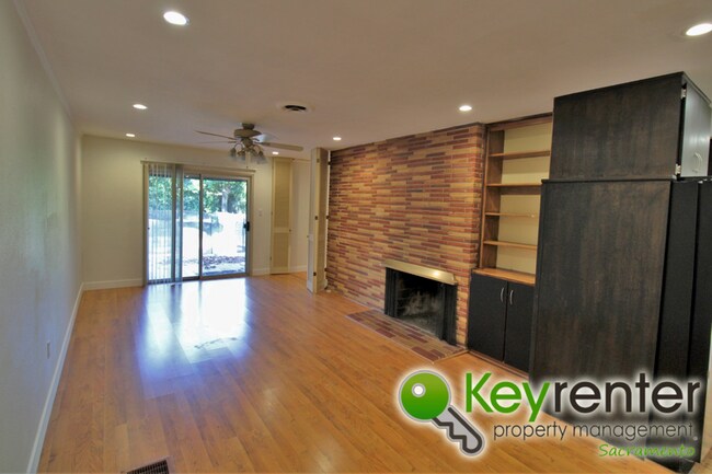 Foto del edificio - 4741 Foster Way