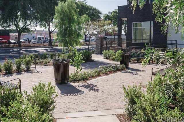 Primary Photo - 1228 N Harbor Blvd