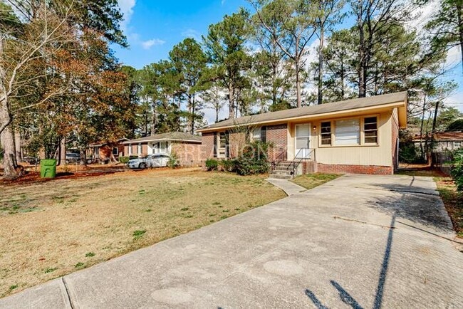 Building Photo - 212 Foxhunt Rd