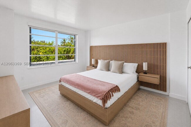 Foto del edificio - 155 Ocean Ln Dr