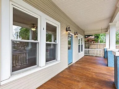 Foto del edificio - 705 Barton Ave