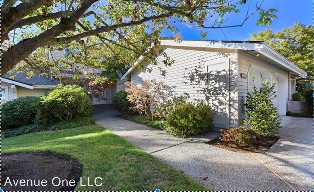 Primary Photo - 2 br, 2.5 bath House - 6647 114th Ave SE
