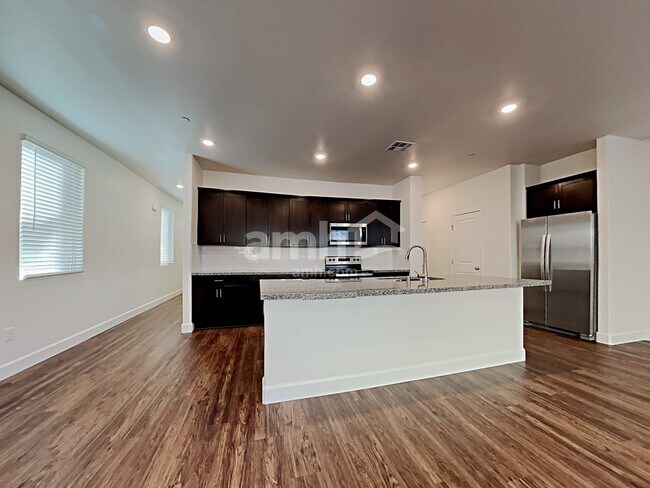 Building Photo - 324 Palazza Reserve Pl