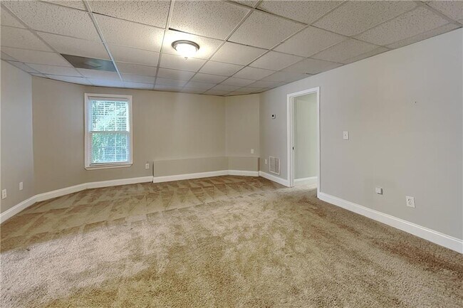 Foto del edificio - 3930 Summit Gate Dr