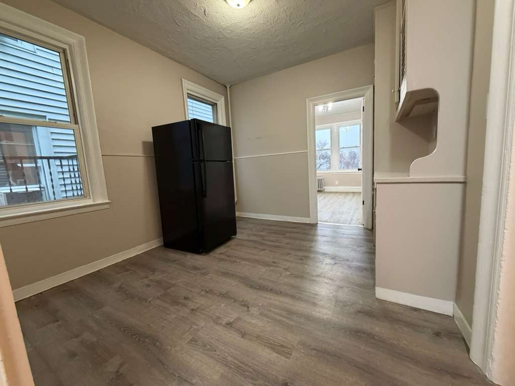 241 Avenida Duncan 3 - 237 Duncan Ave