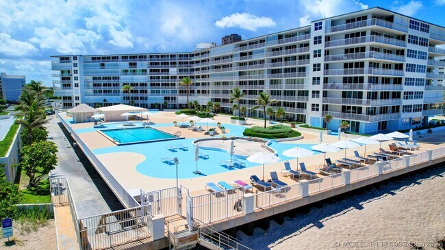 Foto del edificio - 3546 S Ocean Blvd