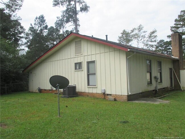 Foto del edificio - 1001 Louisburg Pl