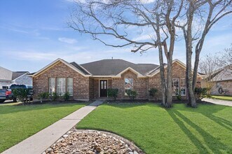 Building Photo - 2215 Winecup Ln