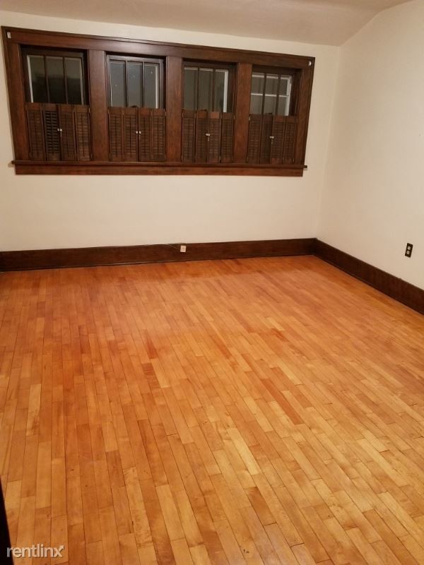 Building Photo - 3 br, 1.5 bath House - 1613 Ohio St
