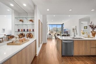 Building Photo - 2555 Turtle Creek Blvd